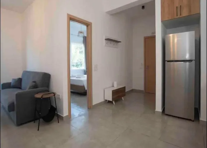 Mimikas Pylos