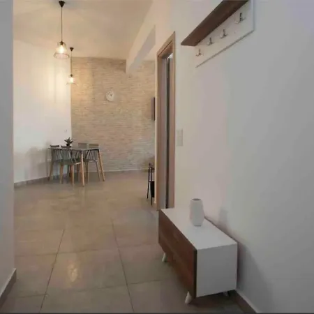 Mimikas Apartman Pülosz